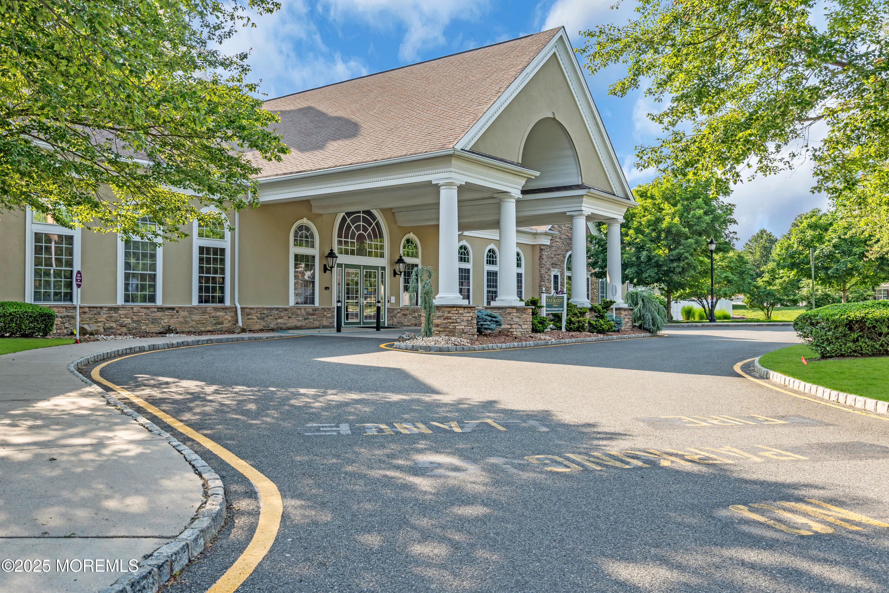 8 Park Ridge Way Jackson NJ 08527