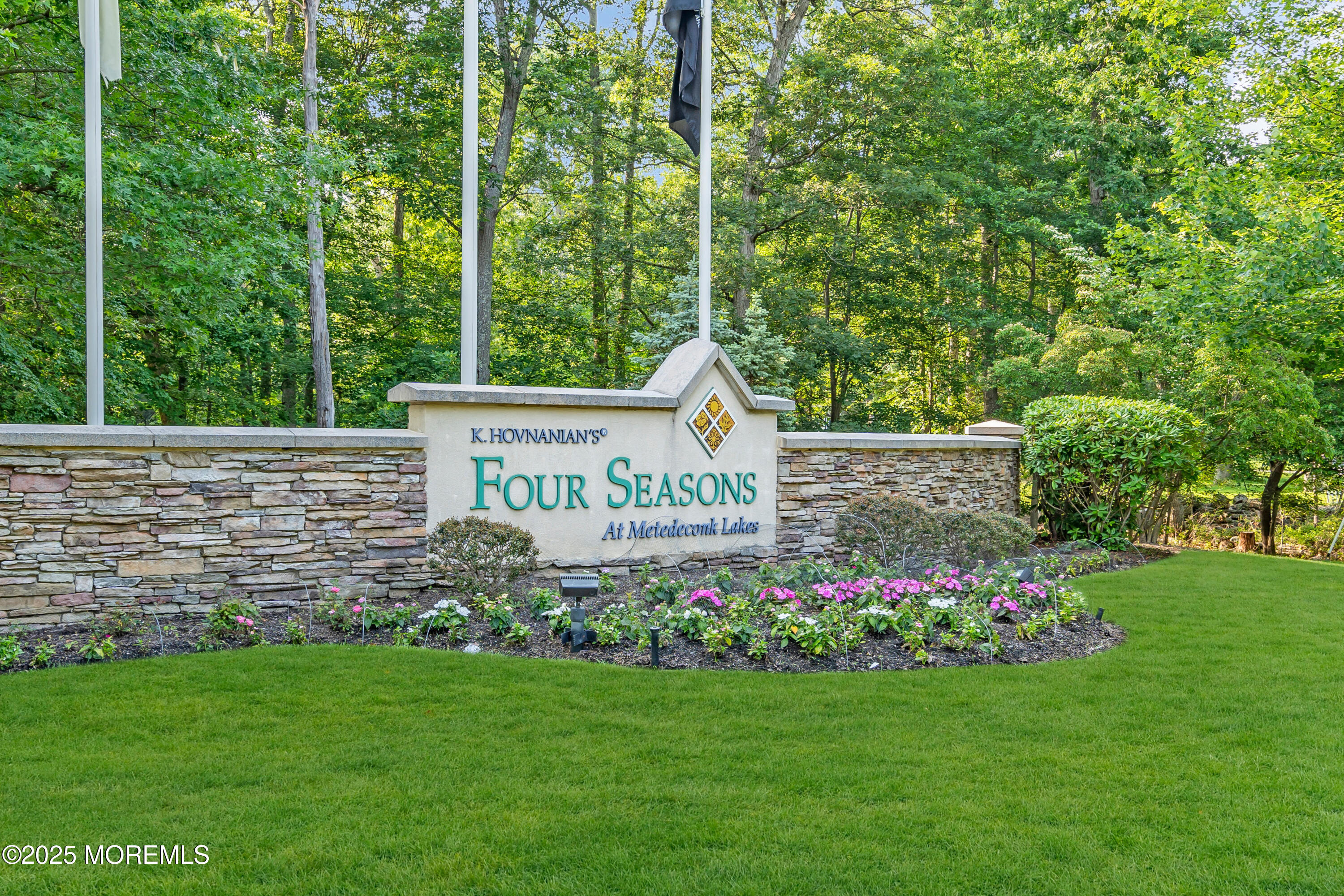 8 Park Ridge Way Jackson NJ 08527