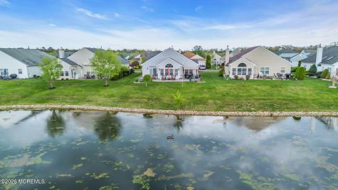 20 Wycliffe Drive Manchester NJ 08759