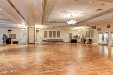 20 Wycliffe Drive Manchester NJ 08759