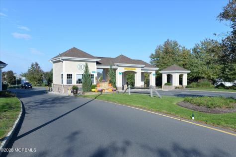 20 Wycliffe Drive Manchester NJ 08759