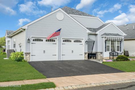 20 Wycliffe Drive Manchester NJ 08759