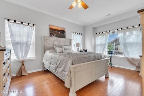 20 Wycliffe Drive Manchester NJ 08759