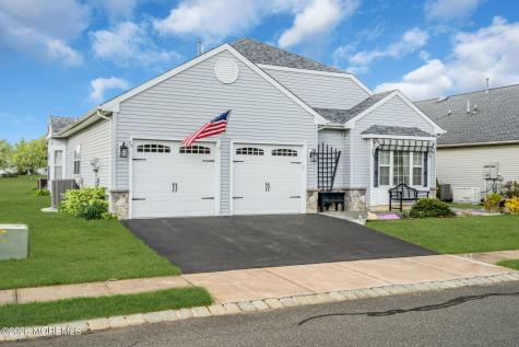 20 Wycliffe Drive Manchester NJ 08759
