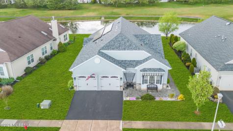 20 Wycliffe Drive Manchester NJ 08759