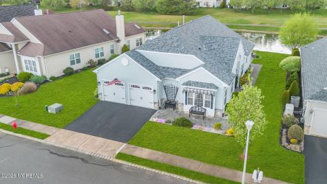 20 Wycliffe Drive Manchester NJ 08759