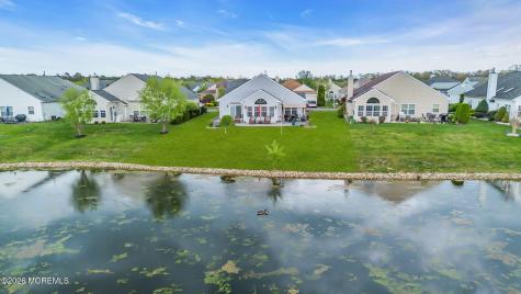 20 Wycliffe Drive Manchester NJ 08759