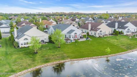20 Wycliffe Drive Manchester NJ 08759