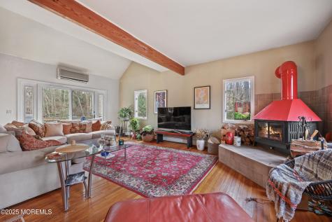 206 Lake Avenue Island Heights NJ 08732