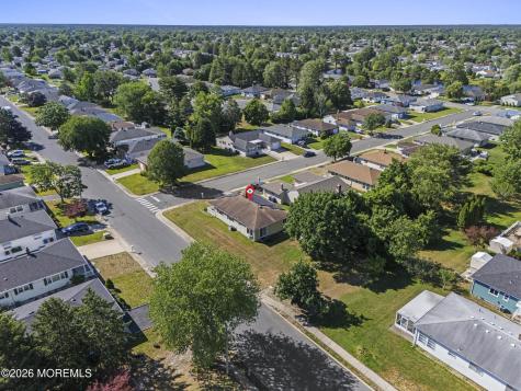 2 Biscayne Street Toms River NJ 08757