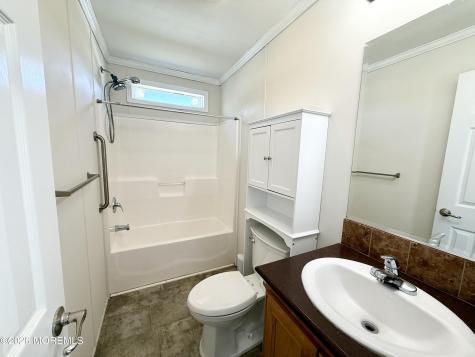 65 Woodchuck Parkway Whiting NJ 08759