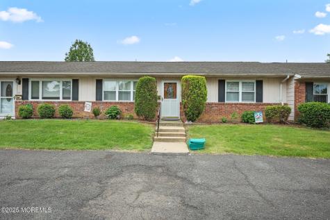 10 Nebraska Drive Matawan NJ 07747