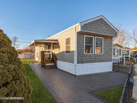 58 Locust Grove Hazlet NJ 07730