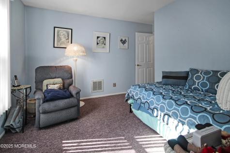 8 Morning Glory Lane Whiting NJ 08759