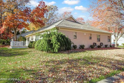8 Morning Glory Lane Whiting NJ 08759