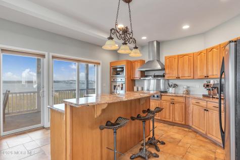 1220 S Green Street Tuckerton NJ 08087
