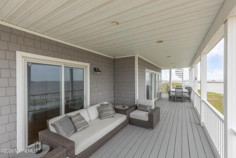 1220 S Green Street Tuckerton NJ 08087