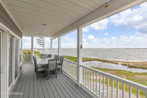 1220 S Green Street Tuckerton NJ 08087