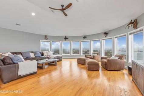 1220 S Green Street Tuckerton NJ 08087
