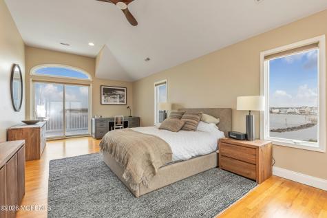 1220 S Green Street Tuckerton NJ 08087