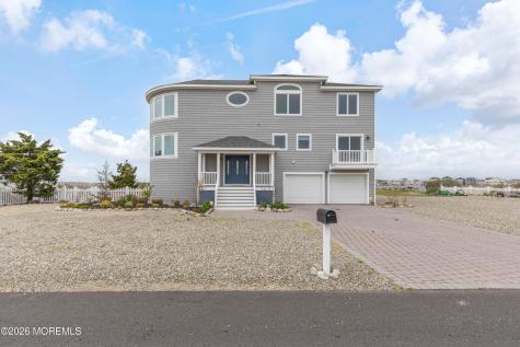 1220 S Green Street Tuckerton NJ 08087