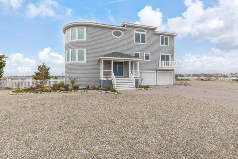 1220 S Green Street Tuckerton NJ 08087