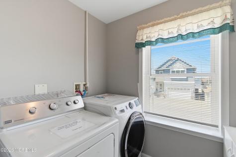334 E Bayview Avenue Ocean Gate NJ 08740