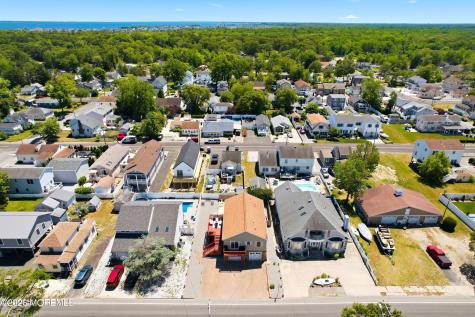 334 E Bayview Avenue Ocean Gate NJ 08740