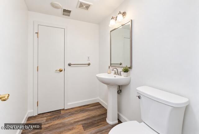 11 Lake Ontario Lane Morganville NJ 07751