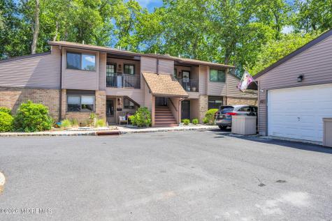46 Friendship Court Red Bank NJ 07701