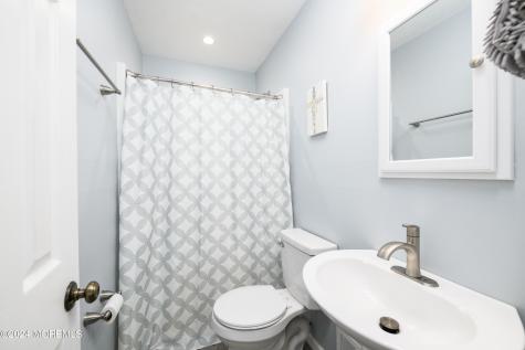 2 Morford Road Middletown NJ 07748