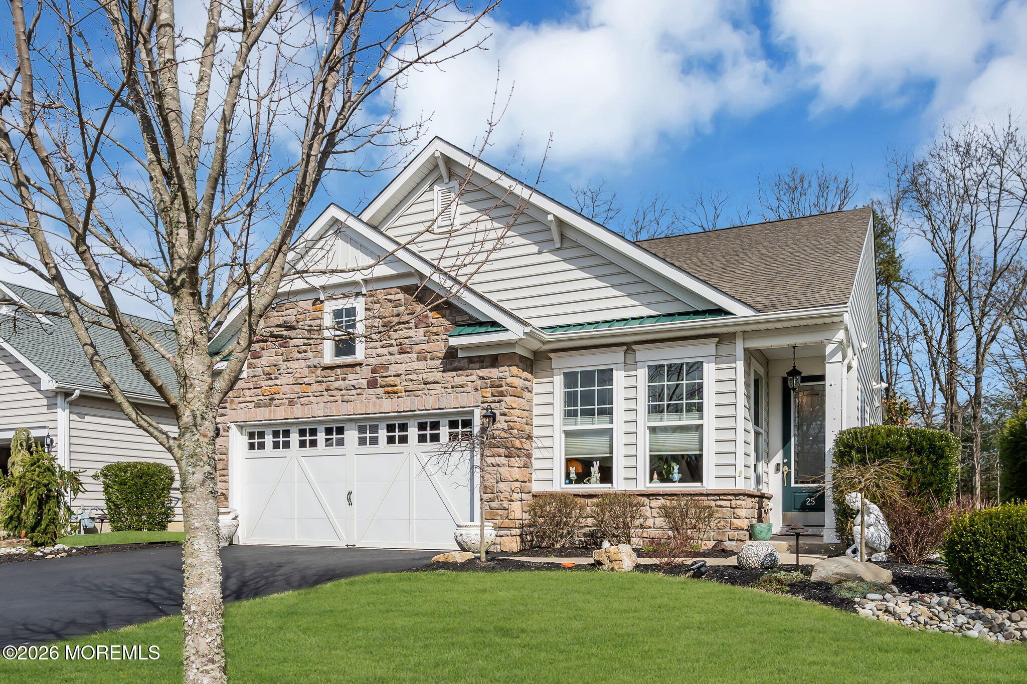 25 Lily Pond Court Howell NJ 07731
