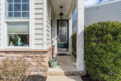 25 Lily Pond Court Howell NJ 07731