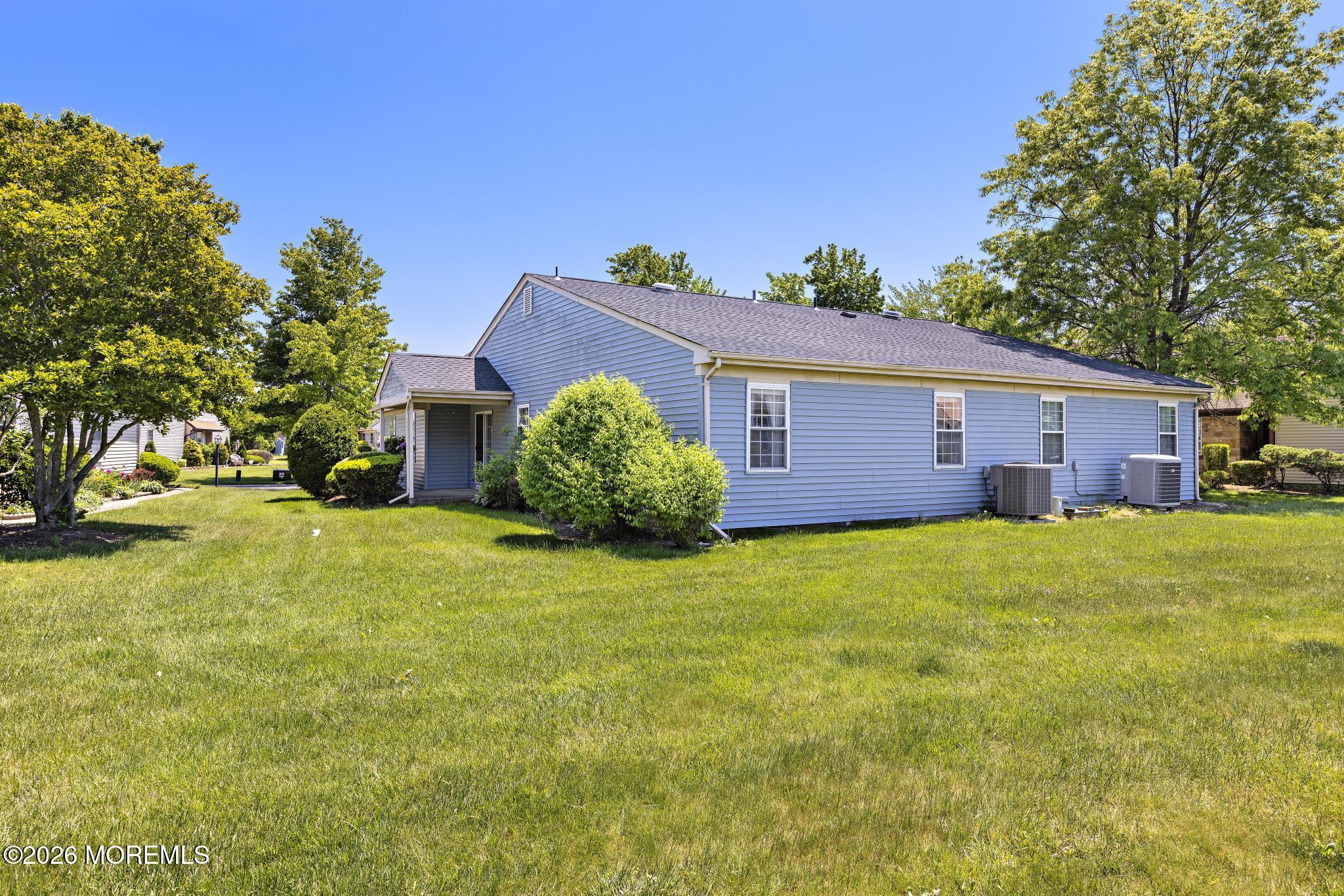 10 Alexander Hamilton Court Monroe NJ 08831