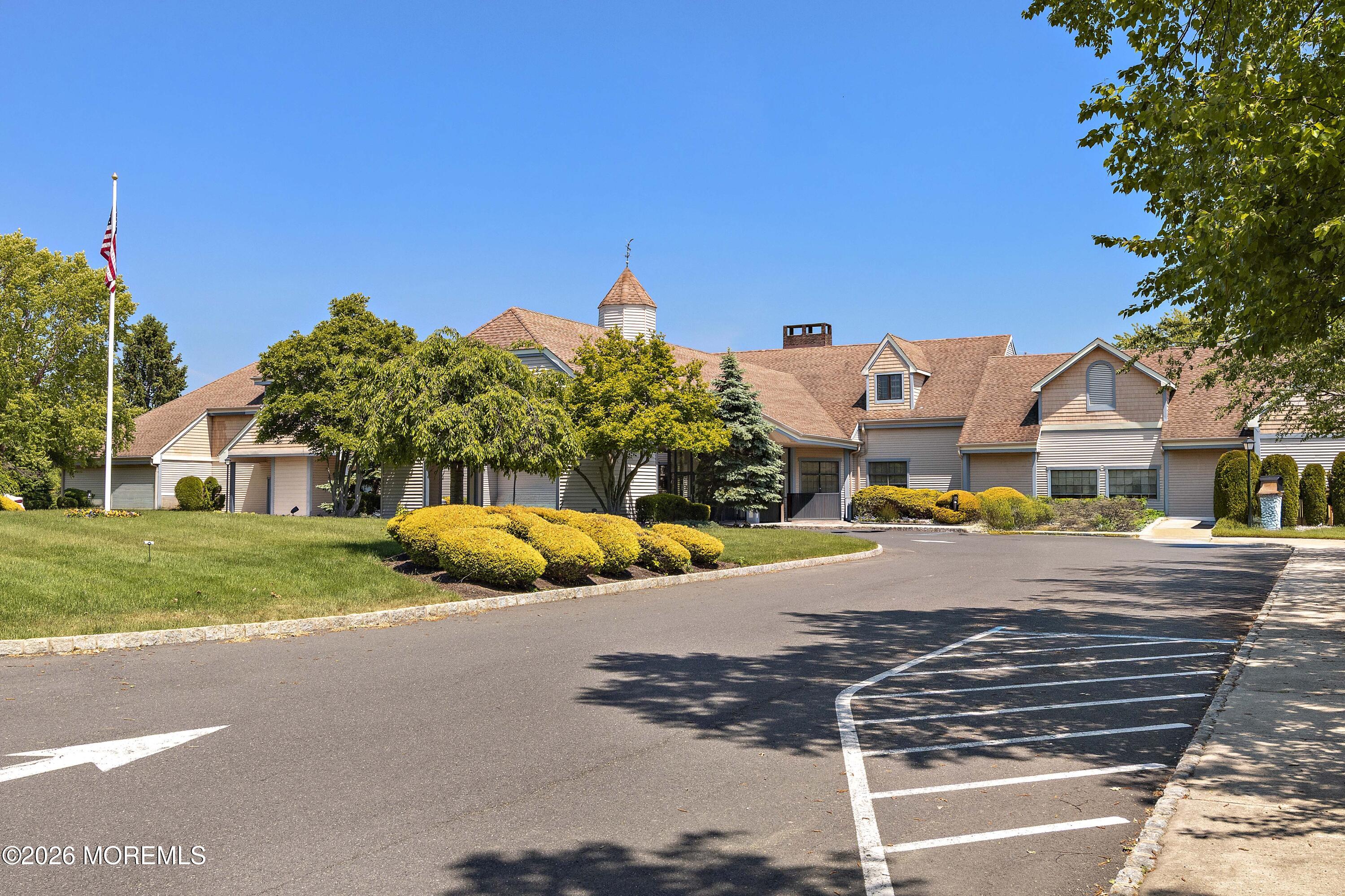 10 Alexander Hamilton Court Monroe NJ 08831