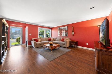 10 Alexander Hamilton Court Monroe NJ 08831