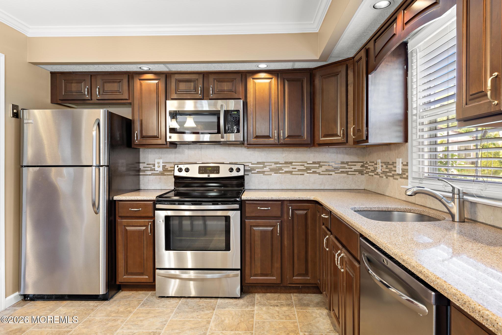 10 Alexander Hamilton Court Monroe NJ 08831