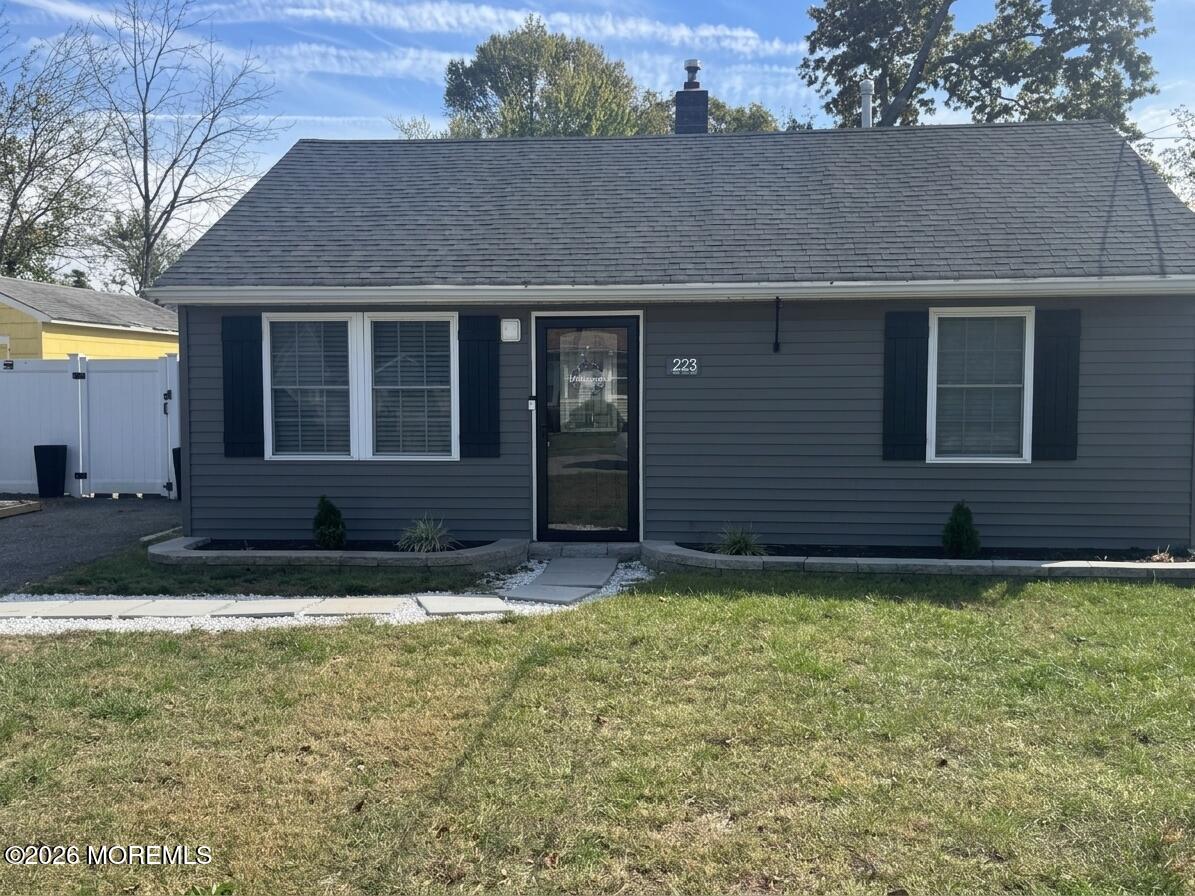 223 Windward Avenue Beachwood NJ 08722