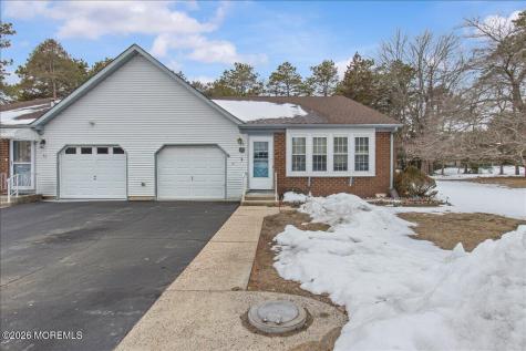 4B Cottage Court Whiting NJ 08759