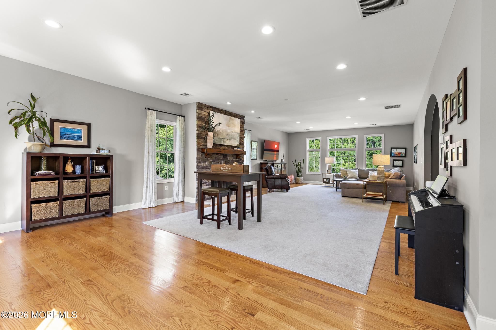 170 Burlington Path Road Cream Ridge NJ 08514
