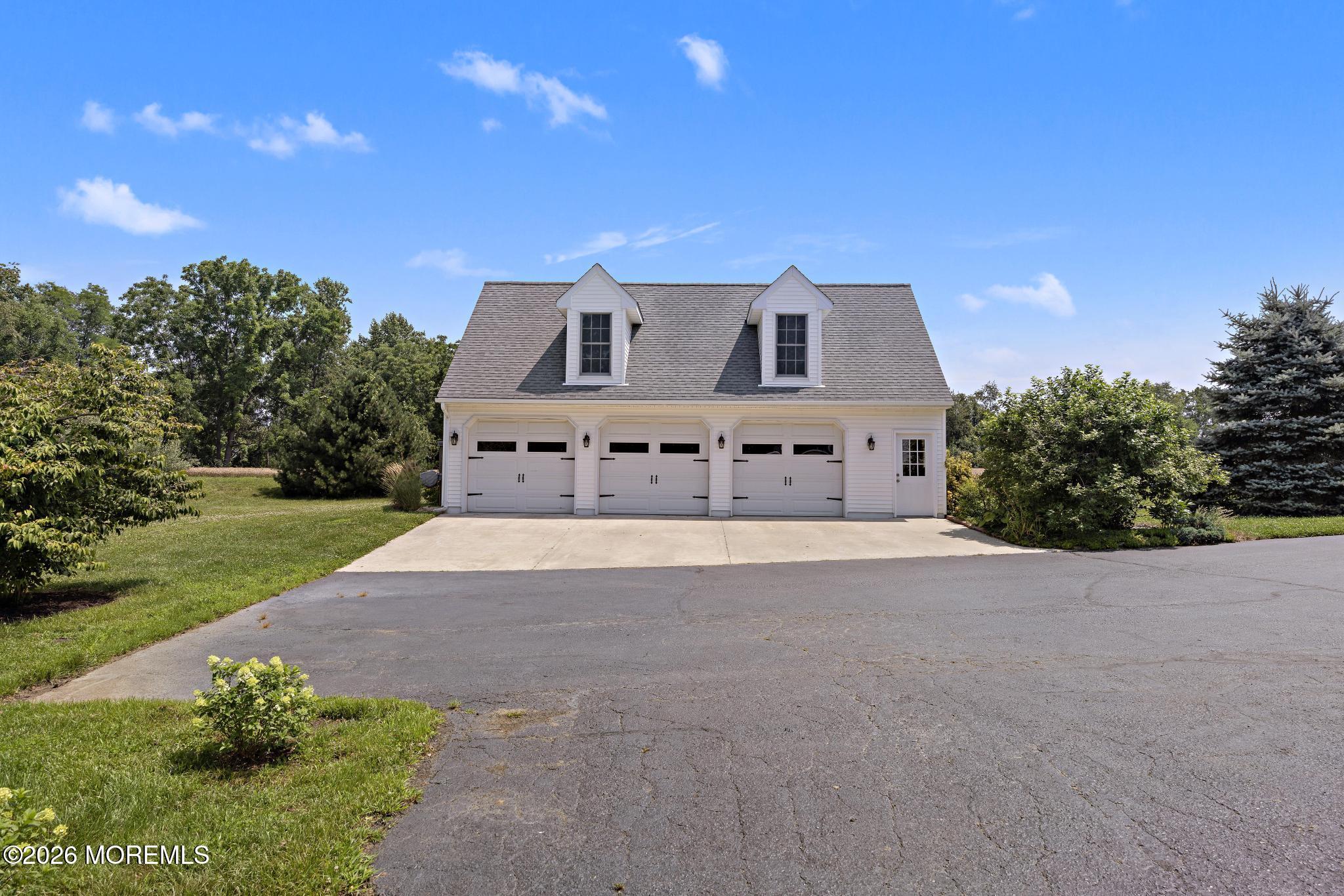 170 Burlington Path Road Cream Ridge NJ 08514