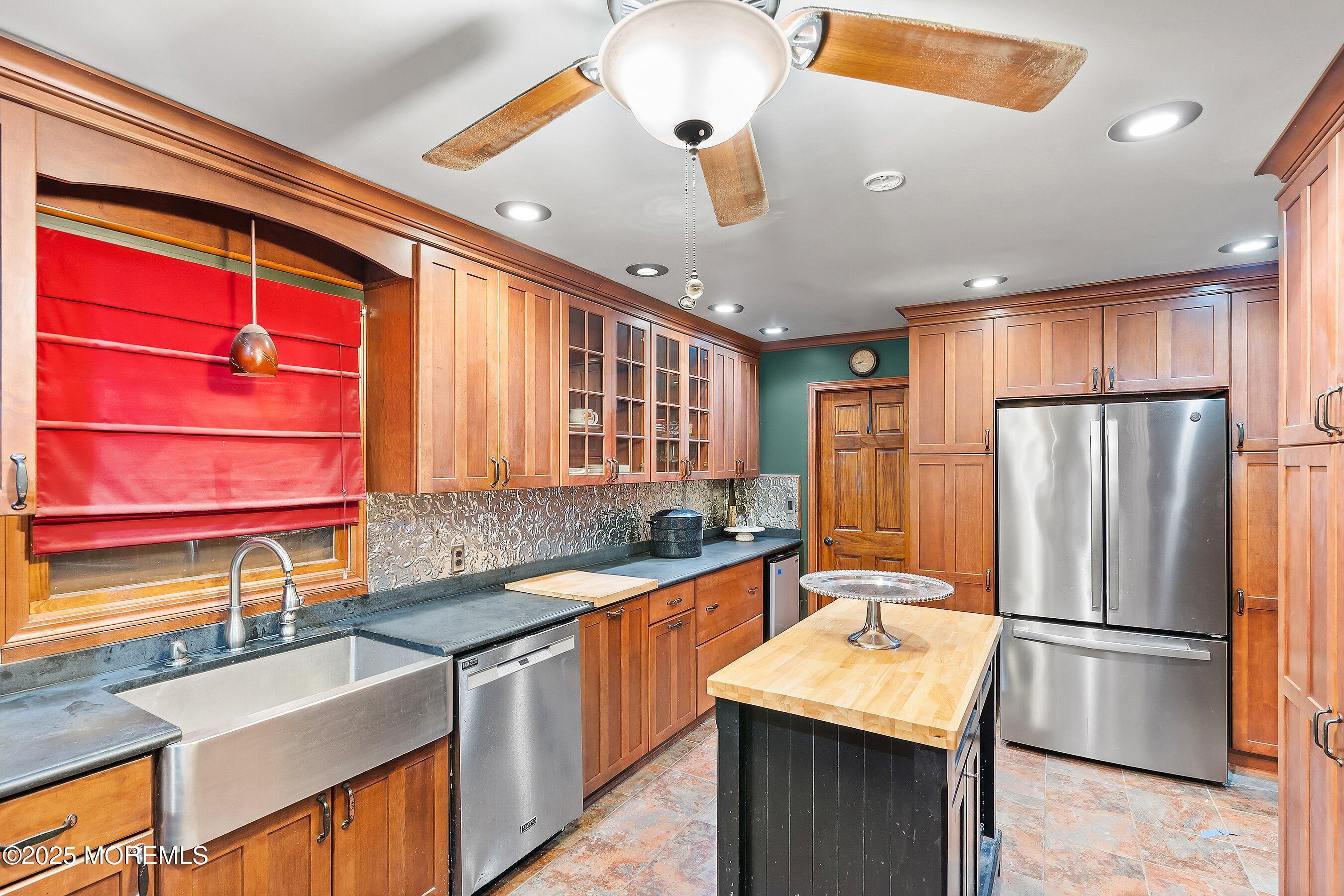 53 Hilltop Road Howell NJ 07731