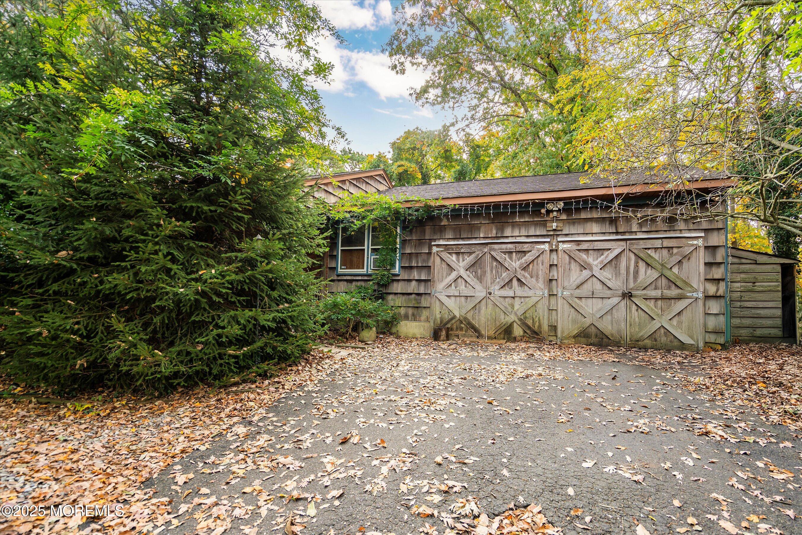 53 Hilltop Road Howell NJ 07731