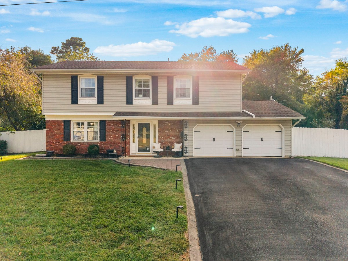 47 Old Bridge Drive Howell NJ 07731