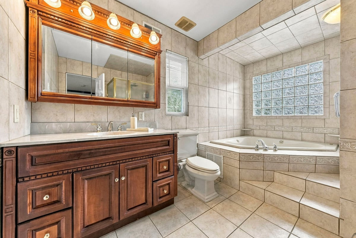 47 Old Bridge Drive Howell NJ 07731