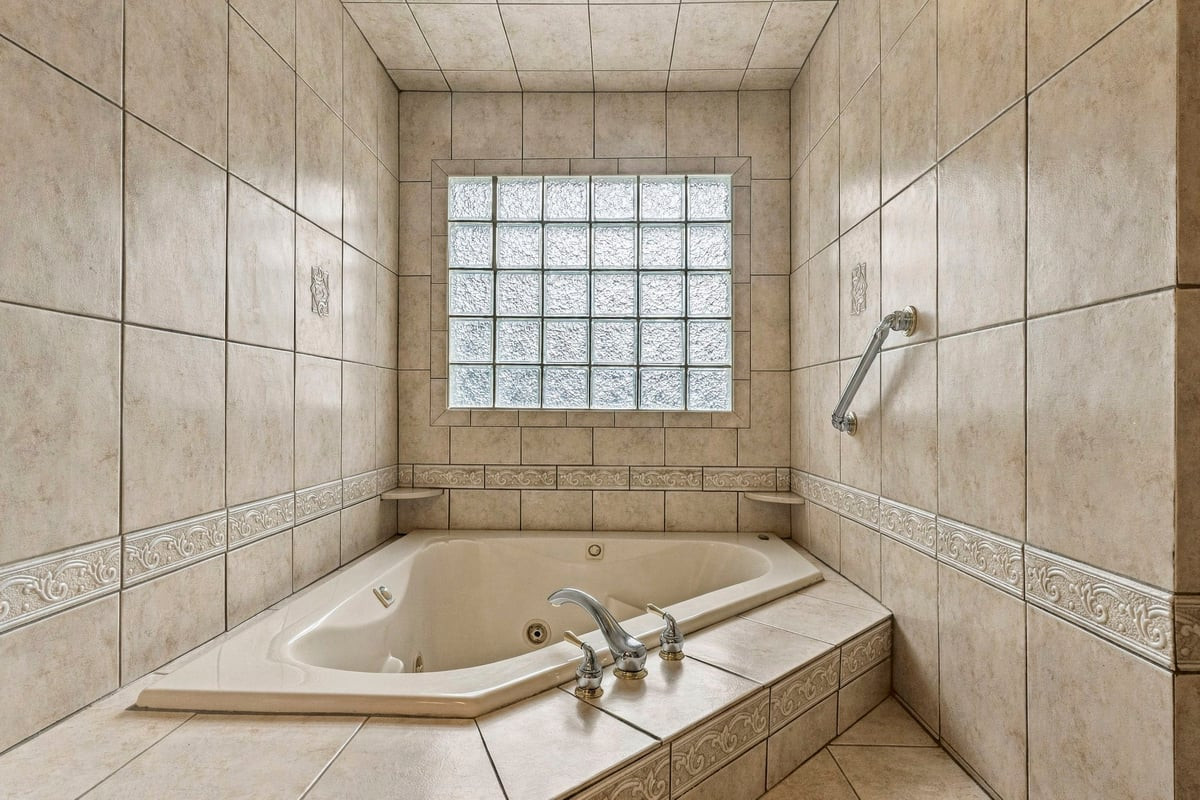 47 Old Bridge Drive Howell NJ 07731