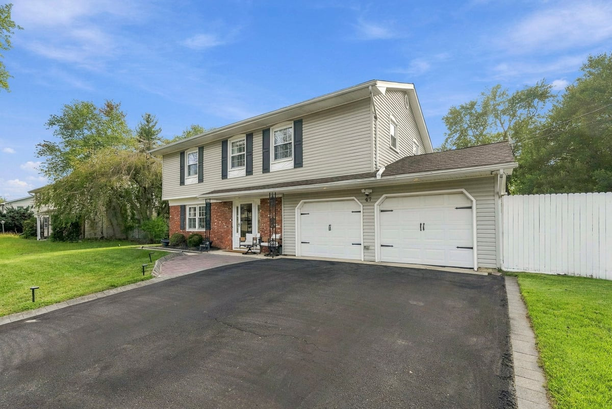 47 Old Bridge Drive Howell NJ 07731