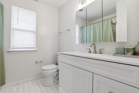 19 Susie Lane Jackson NJ 08527