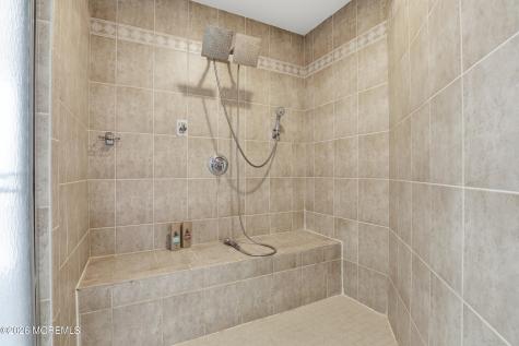 19 Susie Lane Jackson NJ 08527