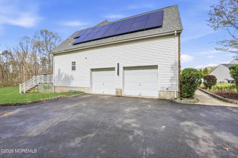 19 Susie Lane Jackson NJ 08527